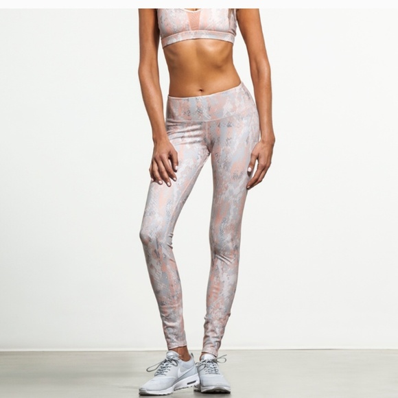 mid rise workout leggings